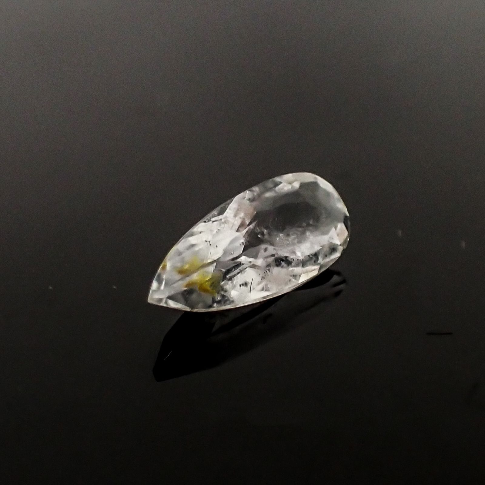 テネブレッセンススキャポライト(宝石名スキャポライト)アフガニスタン産 1.28ct 識別済[231124136]11.6x5.2mm前後