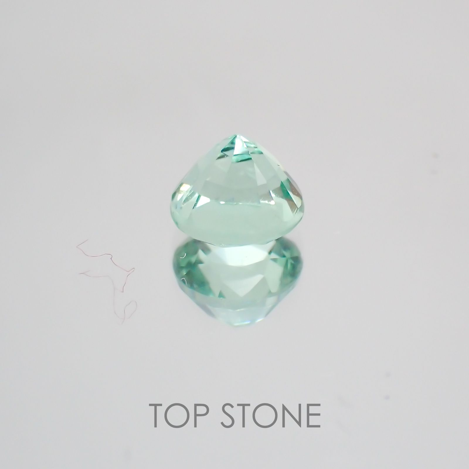 ミントベリル(グリーンベリル) ブラジル産 ルース 0.71ct[21069829]5.5×5.6mm前後