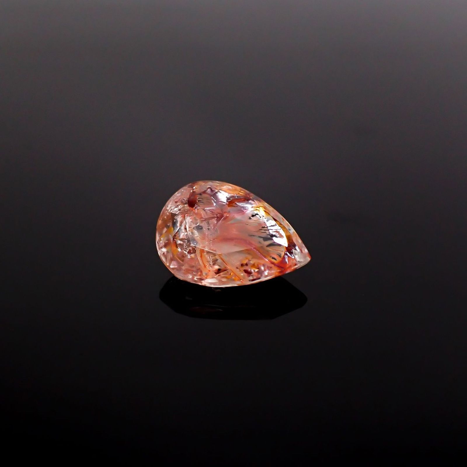 オーロラクォーツ ブラジル産 6.40ct / 15.9x11.4mm前後 [260331887]