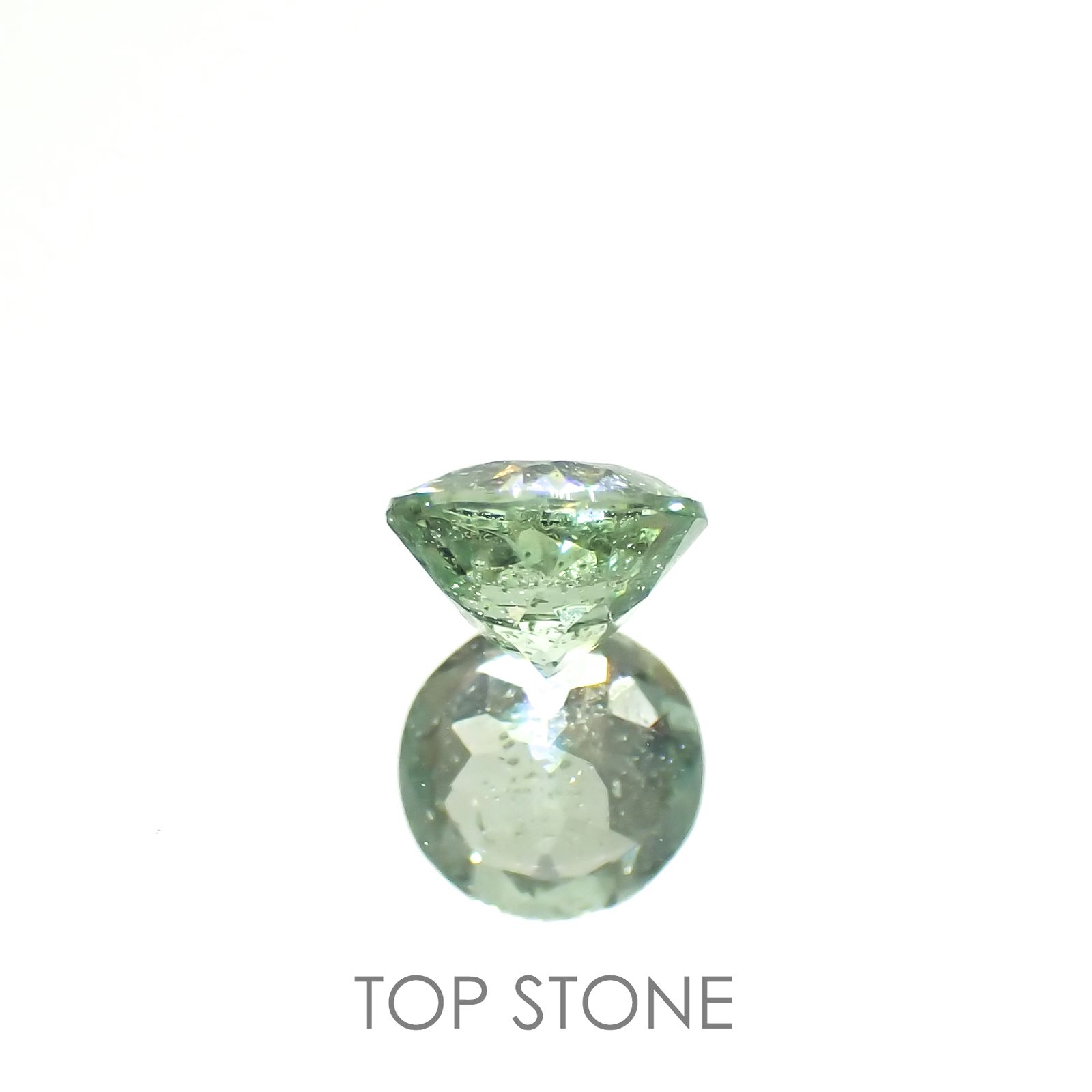 バナジウムコーネルピン(宝石名コーネルピン)タンザニア・タンガ州産 0.41ct 識別済[230320929]4.6x4.5mm前後