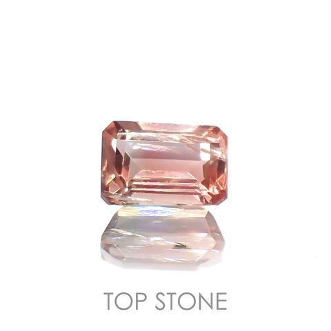 バイカラーアンデシン(宝石名アンデシン)チベット産 0.62ct 識別済[230320824]5.9x3.9mm前後