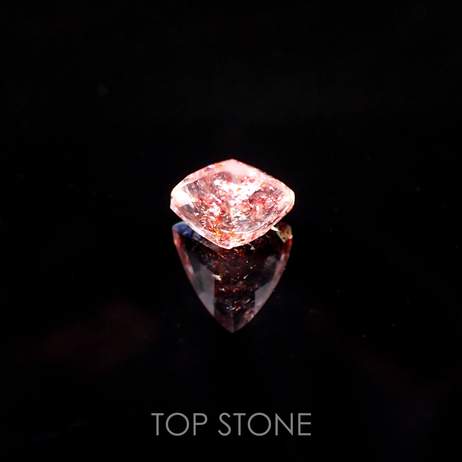 ファイヤークォーツ ナイジェリア産 ルース 1.59ct[210510707]8.3×8.3mm前後