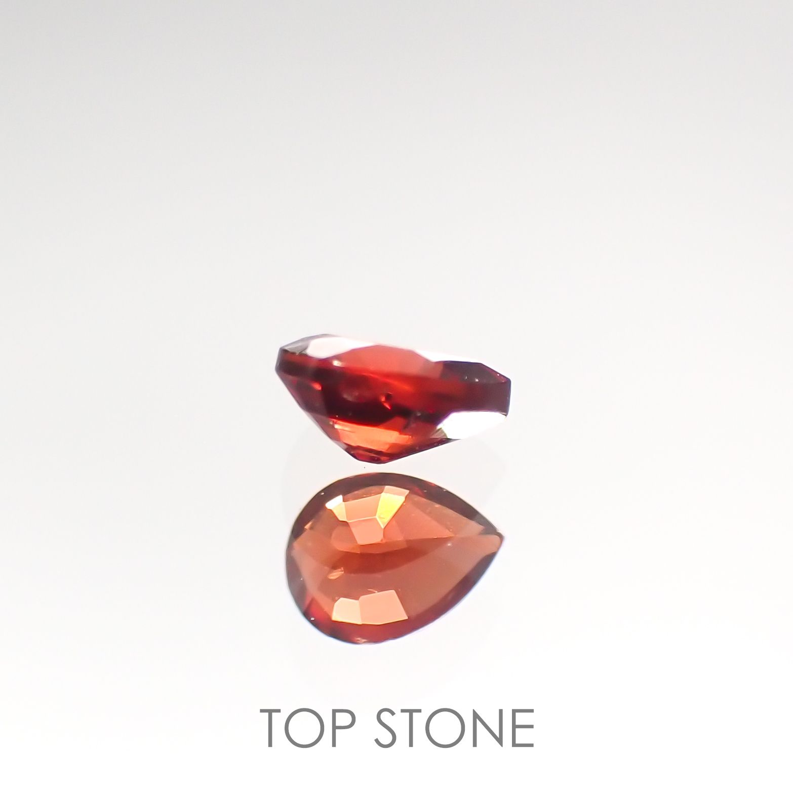 レッドスピネル ビルマ産 ルース 0.2ct[210812855]4×3mm前後