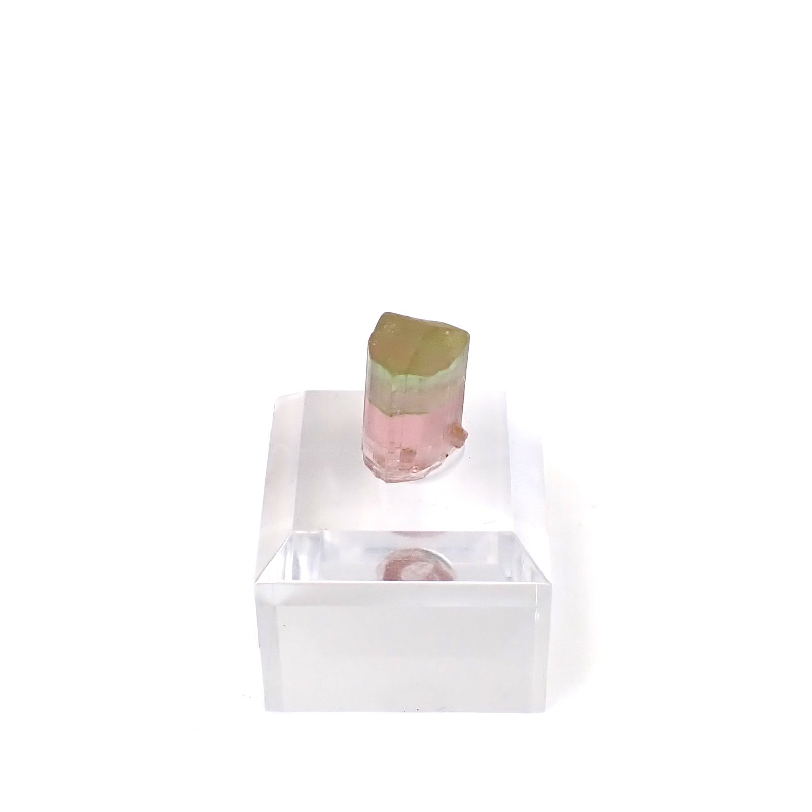トルマリン柱状結晶原石 アメリカ・カリフォルニア州産 アクリル台座付き 9.72ct(1.94g) / 8.5x8.7x13.3mm前後 [260632361]