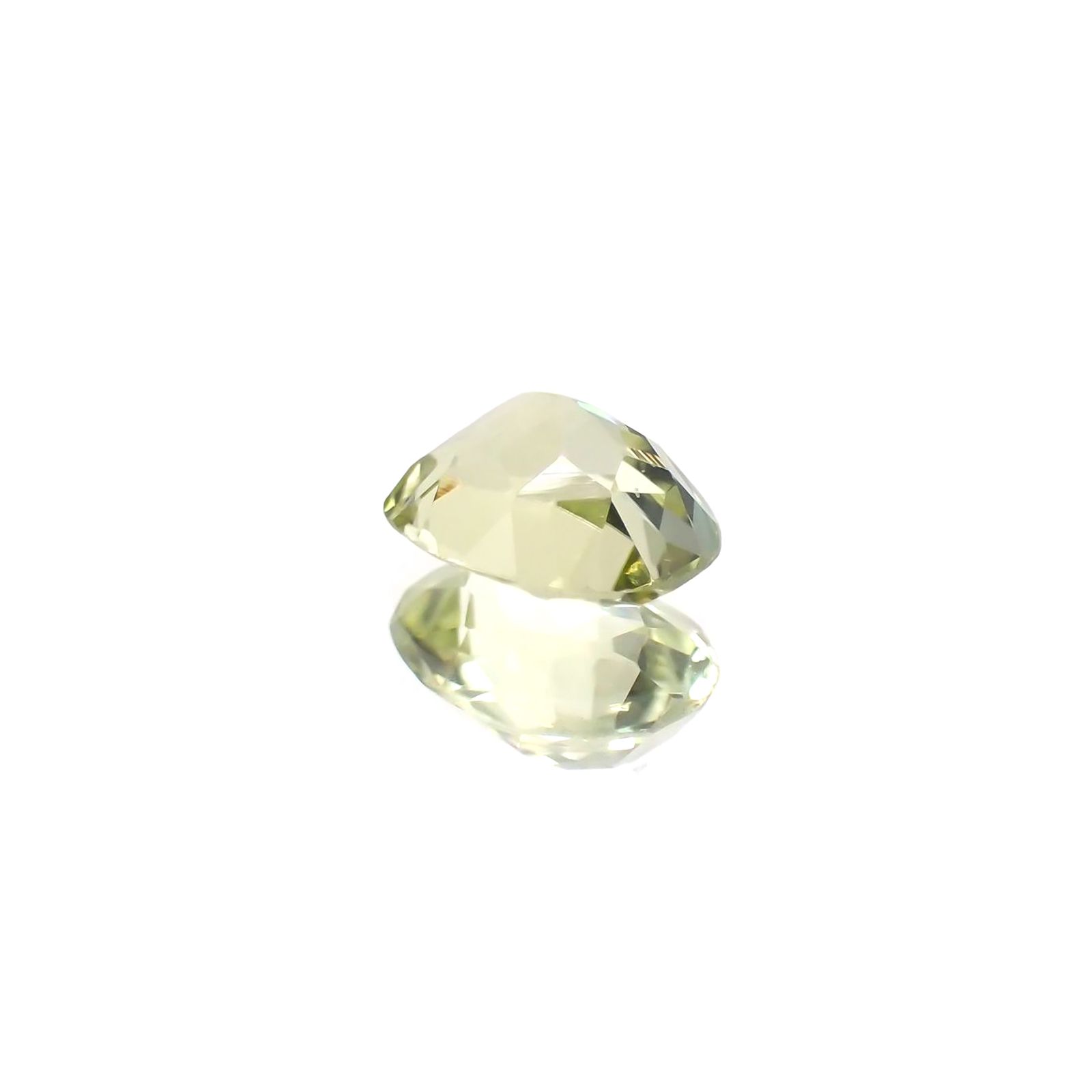 シリマナイト(宝石名シリマナイト) インド産 識別済 1.24ct / 7.9x6mm前後 [210810683]