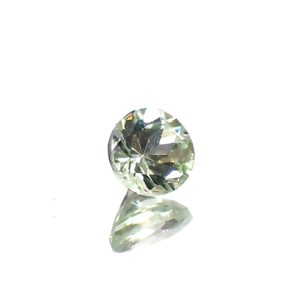 ミントガーネット タンザニア産 0.32ct[231023717]4x4mm前後