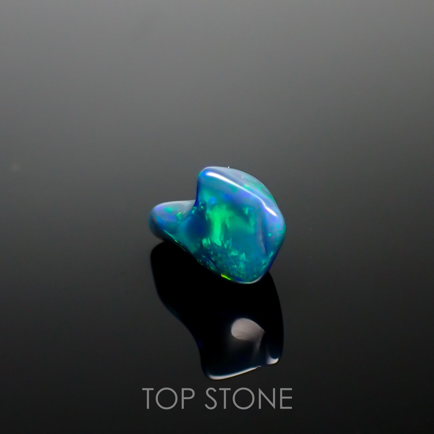 ◇バロック型◇ブラックオパール エチオピア産 ルース 1.23ct[210913247]10.3×6.6mm前後