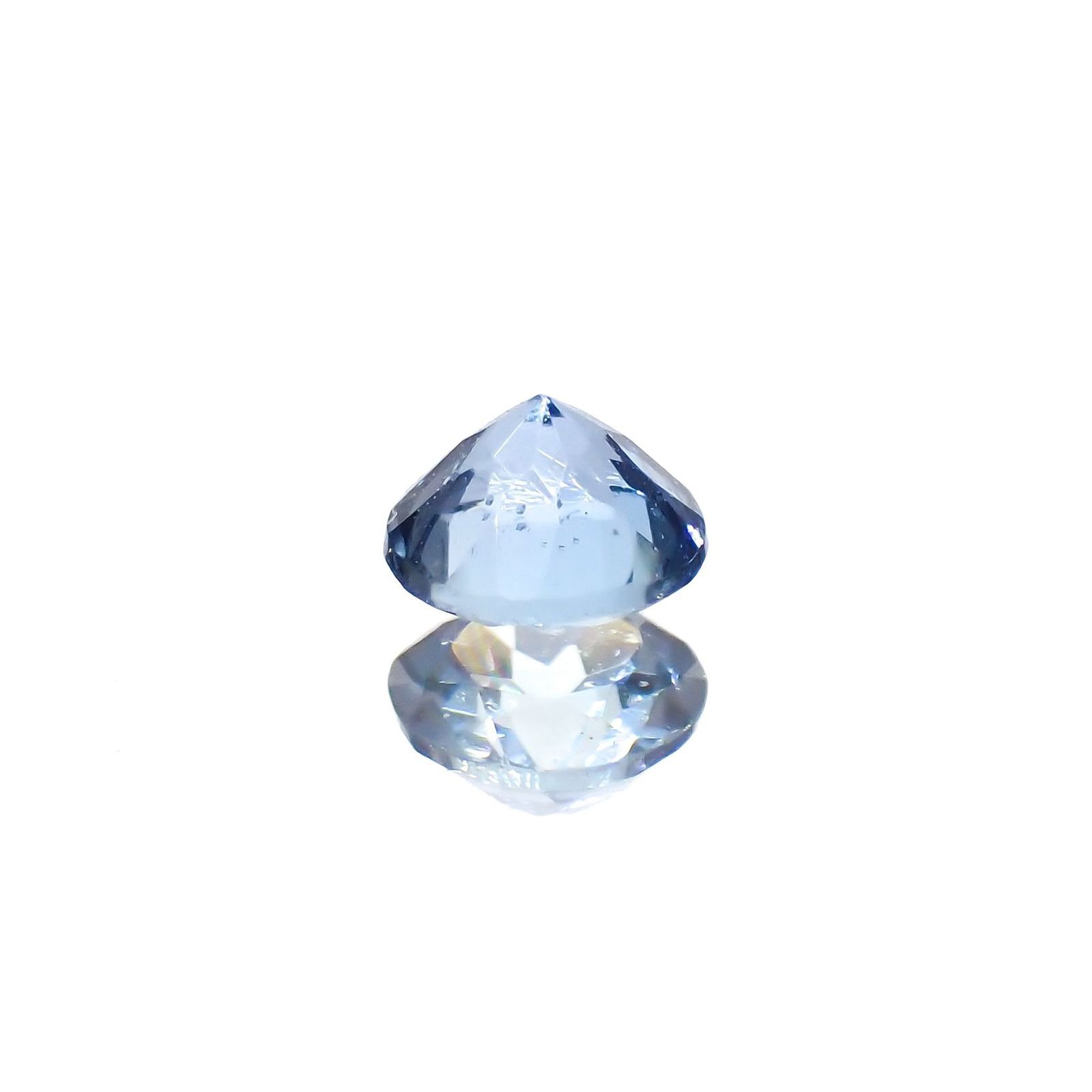 サンタマリアアクアマリン(宝石名アクアマリン)ブラジル産 識別済 0.16ct / 3.5x3.5mm前後 [260223515]