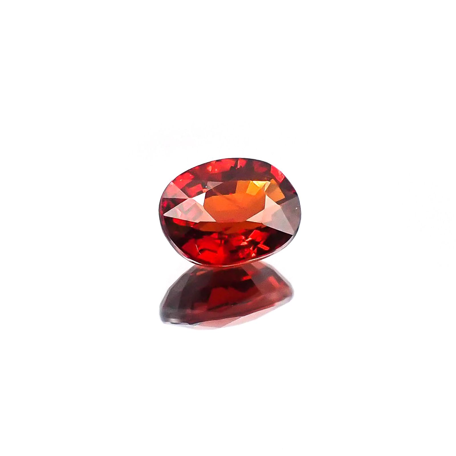 スペサルティンガーネット(宝石名スペサルティン・ガーネット)ナイジェリア産 1.86ct 識別済[230522151]7.8x6.1mm前後