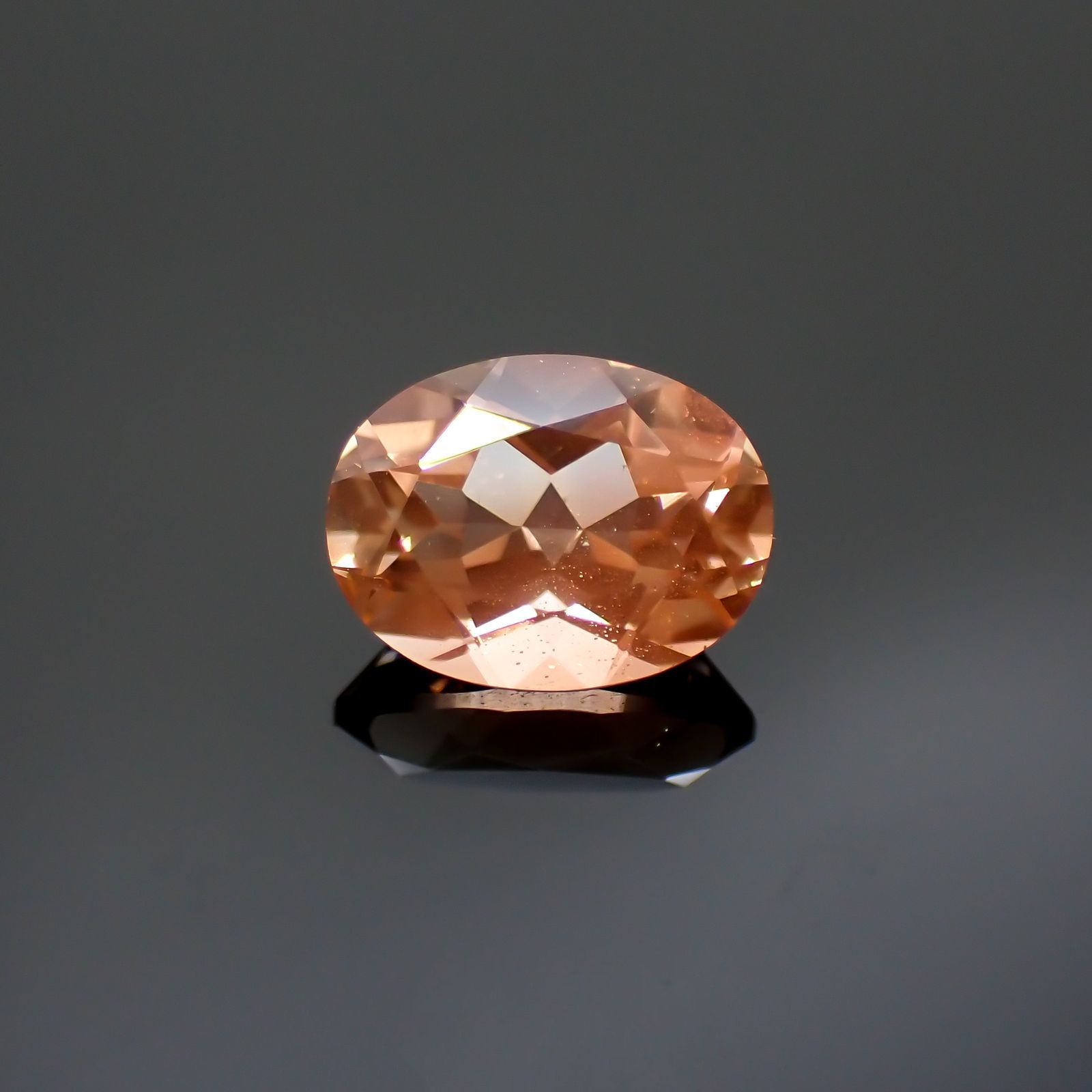 オレゴンサンストーン(宝石名ラブラドライト)アメリカ・オレゴン州産 1.21ct 識別済[220113877]8x6.1mm前後