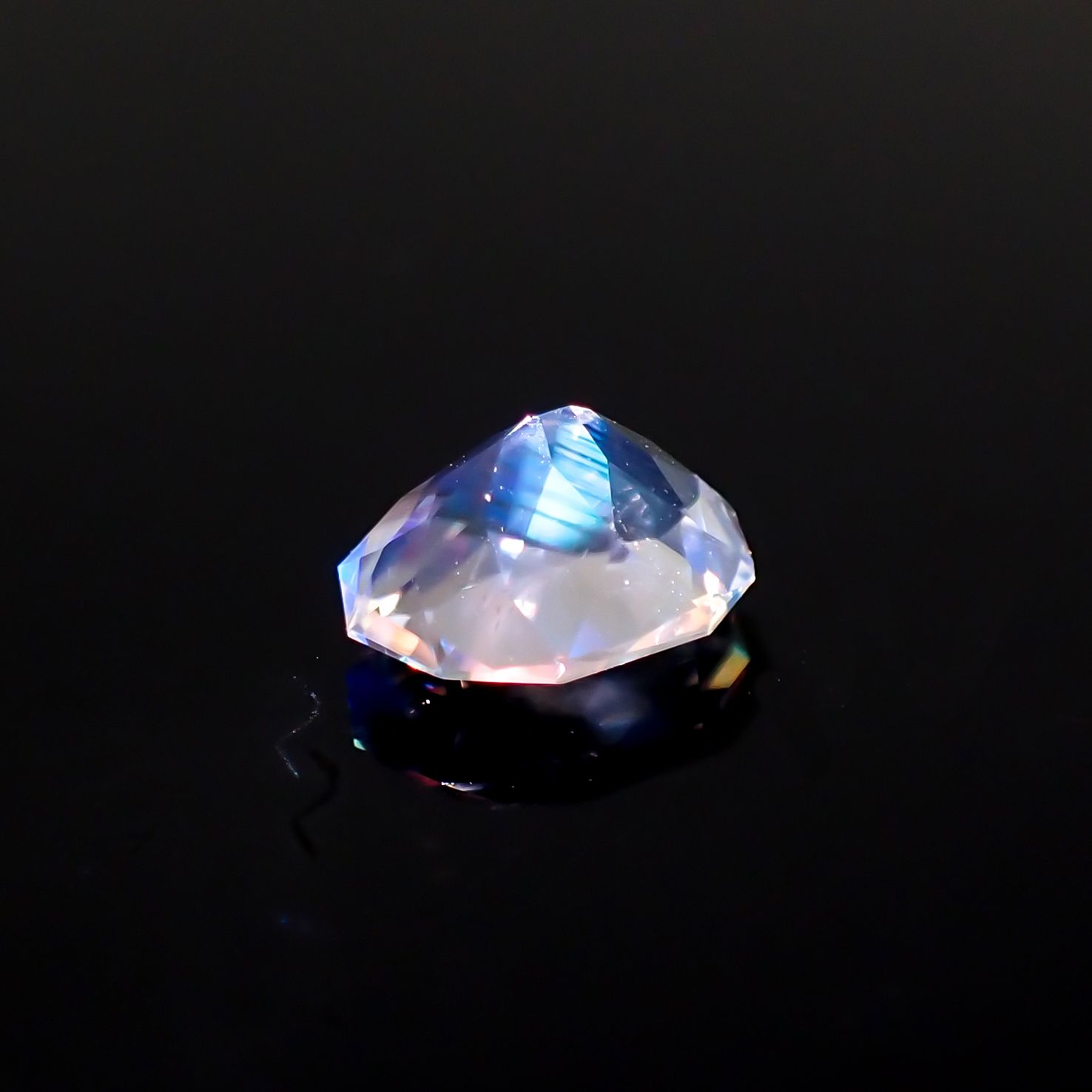 ◇カスタムカット◇レインボームーンストーン マダガスカル産 1.02ct[230923434]7.8x5.9mm前後