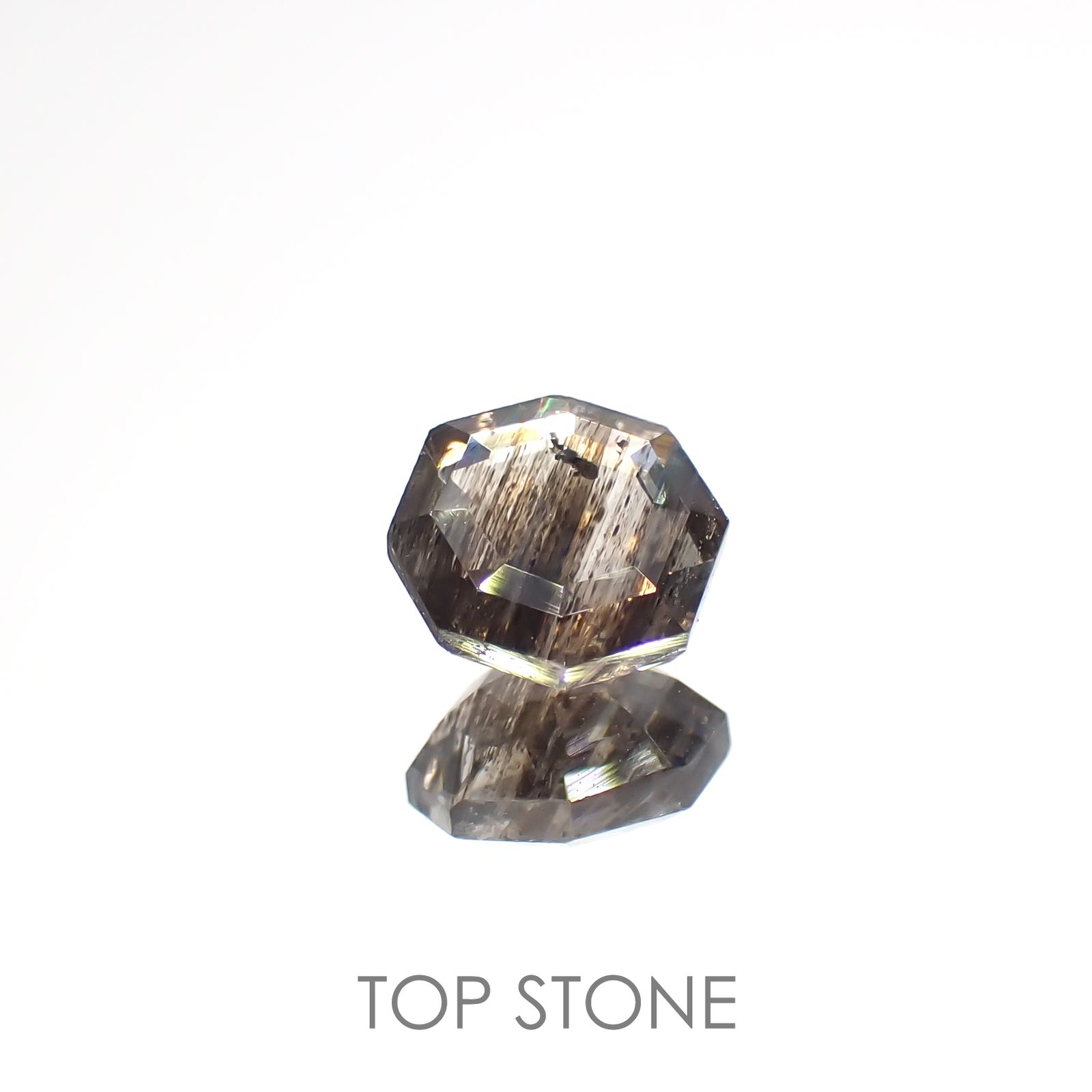 ◇オクタゴンカット◇レインボースキャポライト ブラジル産 0.77ct[220817520]6x5.9mm前後