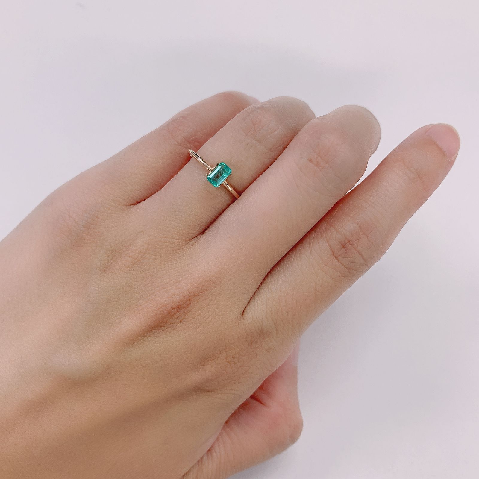 エメラルド ザンビア産 ルース 0.26ct[210812997]5×3mm前後