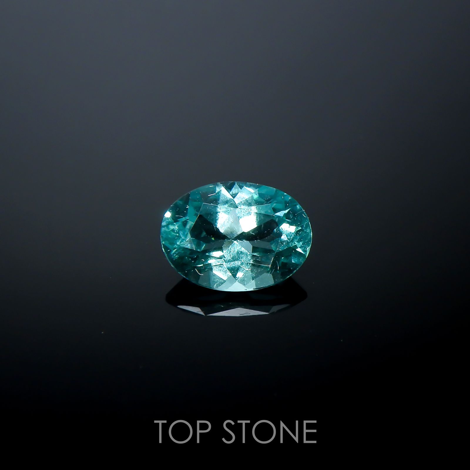 ブルーグリーンアパタイト(宝石名アパタイト)マダガスカル産 0.64ct 識別済[220515939]6.5x4.8mm前後