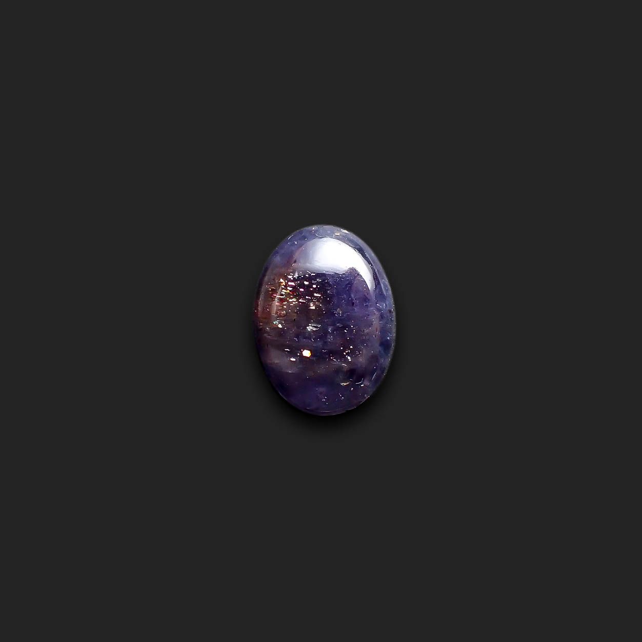 ブラッドショットアイオライト インド産 7.45ct[230622525]17.8x13.1mm前後