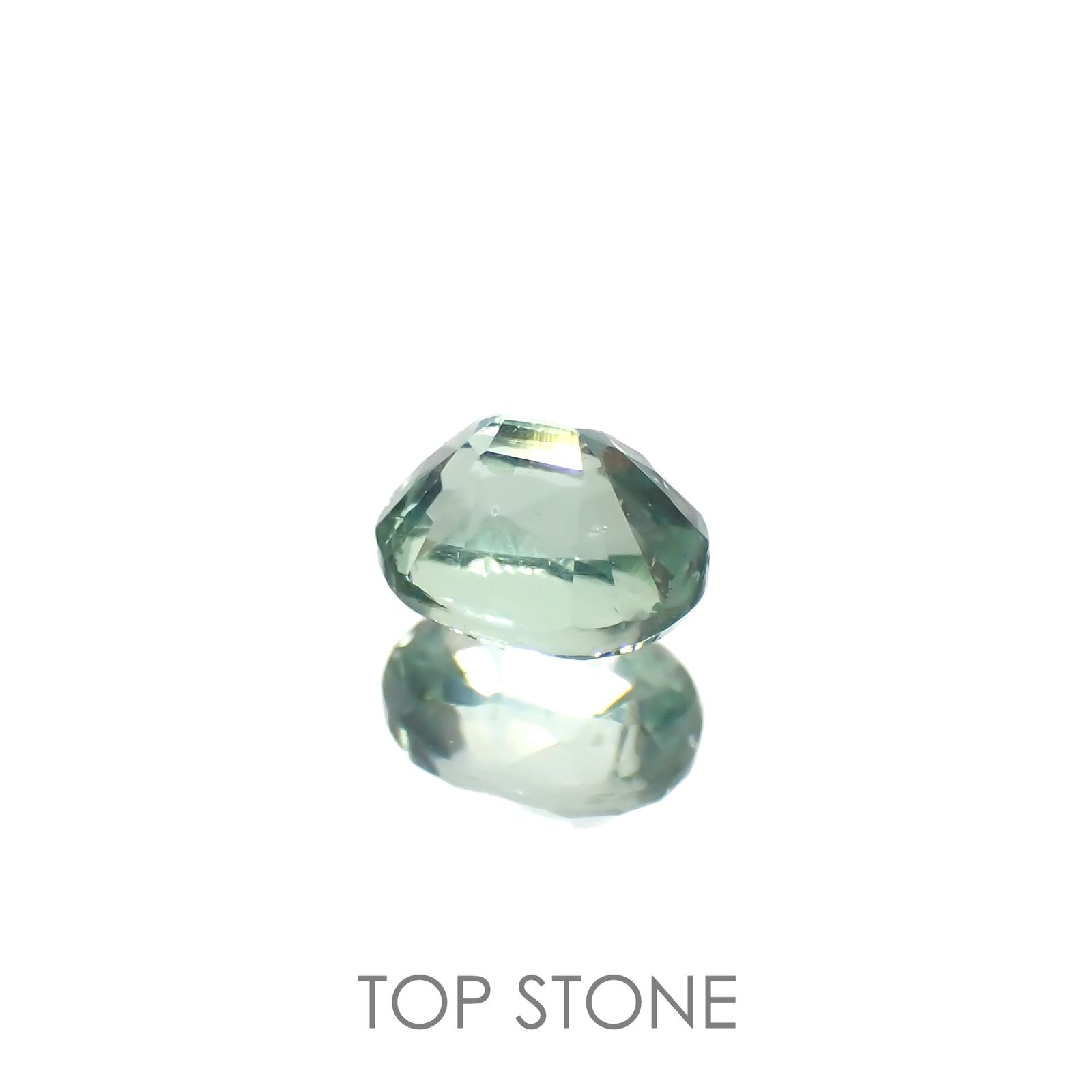 グリーンカイヤナイト(宝石名カイヤナイト)タンザニア産 0.27ct 識別済[220616674]4x3.1mm前後
