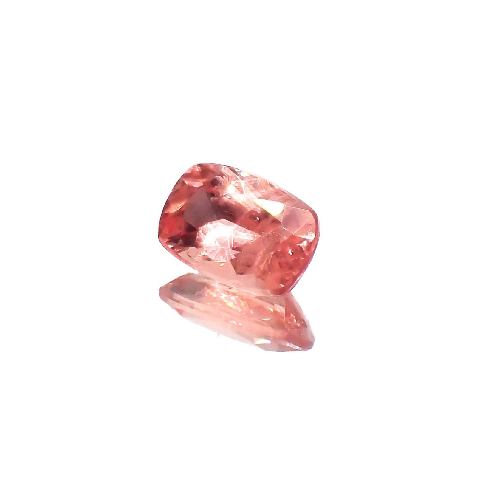 ロードクロサイト(宝石名ロードクロサイト)アメリカ・コロラド州産 識別済 0.58ct / 6x4mm前後 [251120724]