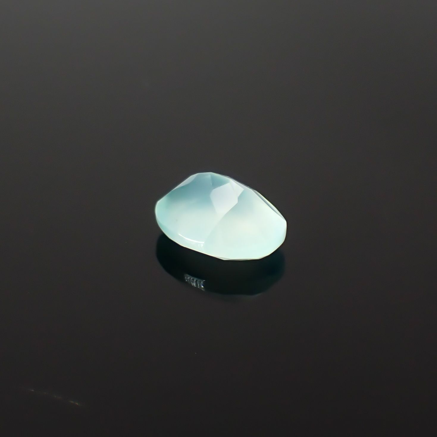 アクアプレーズ 南アフリカ産 1.74ct / 9x7mm前後 [260432016]