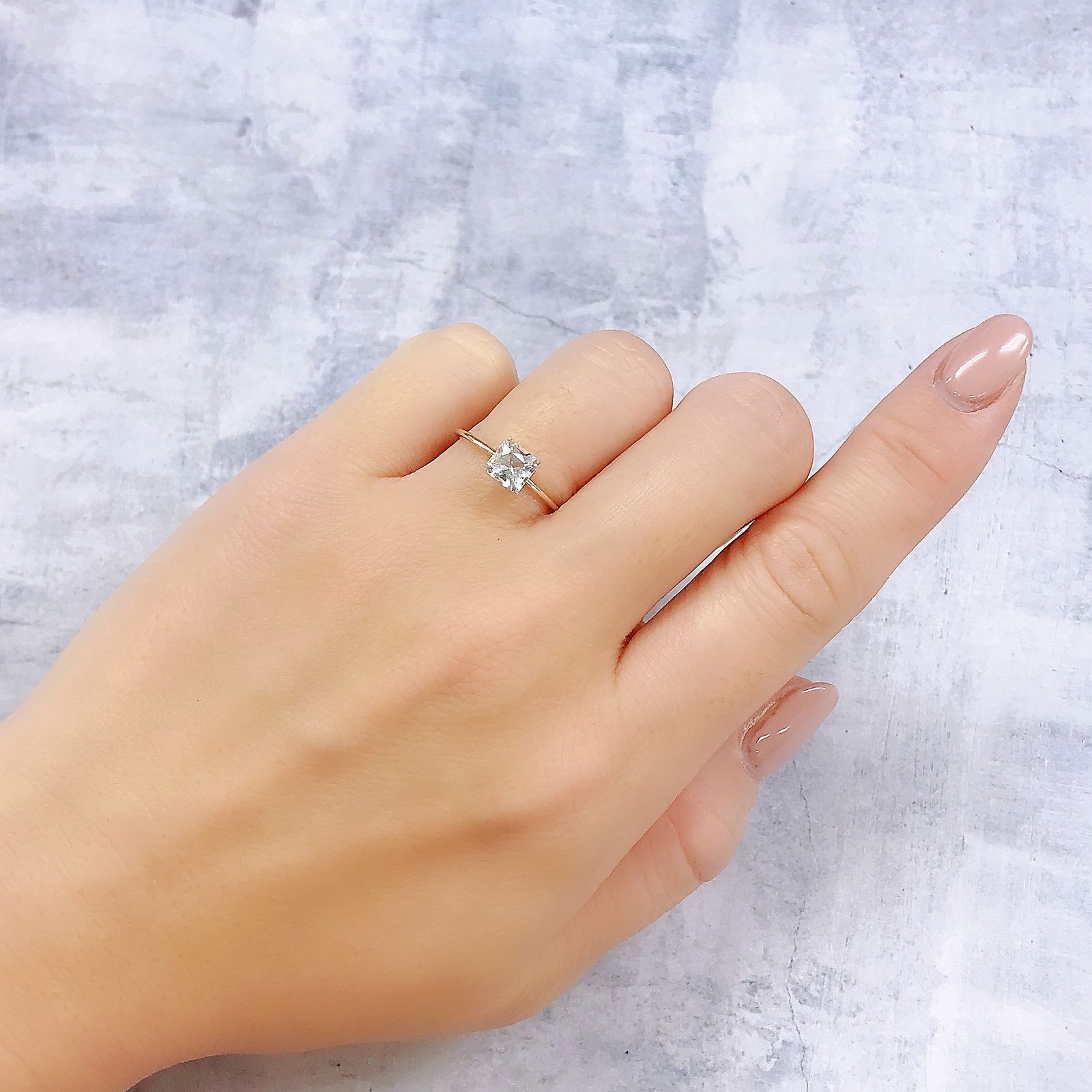 フェナカイト(宝石名フェナカイト)マダガスカル/ブラジル産 0.75ct 識別済[221119133]5.3x5.3mm前後