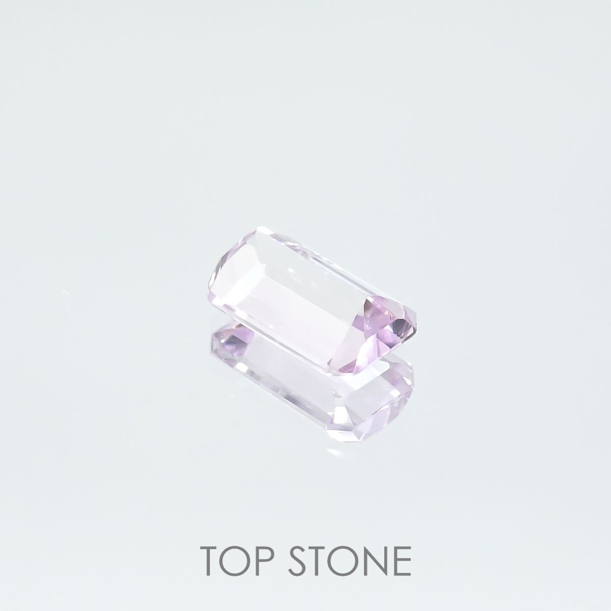 クンツァイト アフガニスタン産 2.03ct[220616342]9.5x6.1mm前後