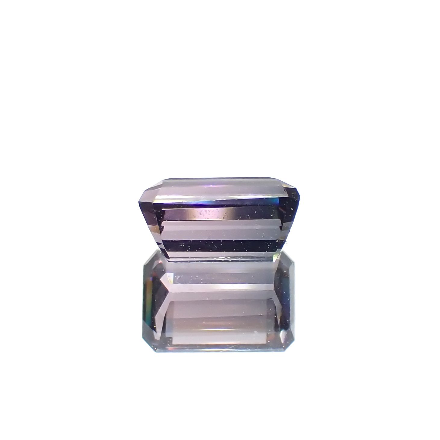 バイカラースピネル フルオレッセンス タンザニア/マダガスカル産 0.97ct[230722679]6.3x4.3mm前後