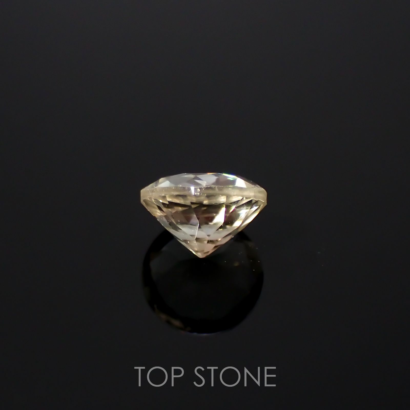 バイカラーオレゴンサンストーン(宝石名ラブラドライト)アメリカ・オレゴン州産 0.75ct 識別済[220616440]6x6mm前後