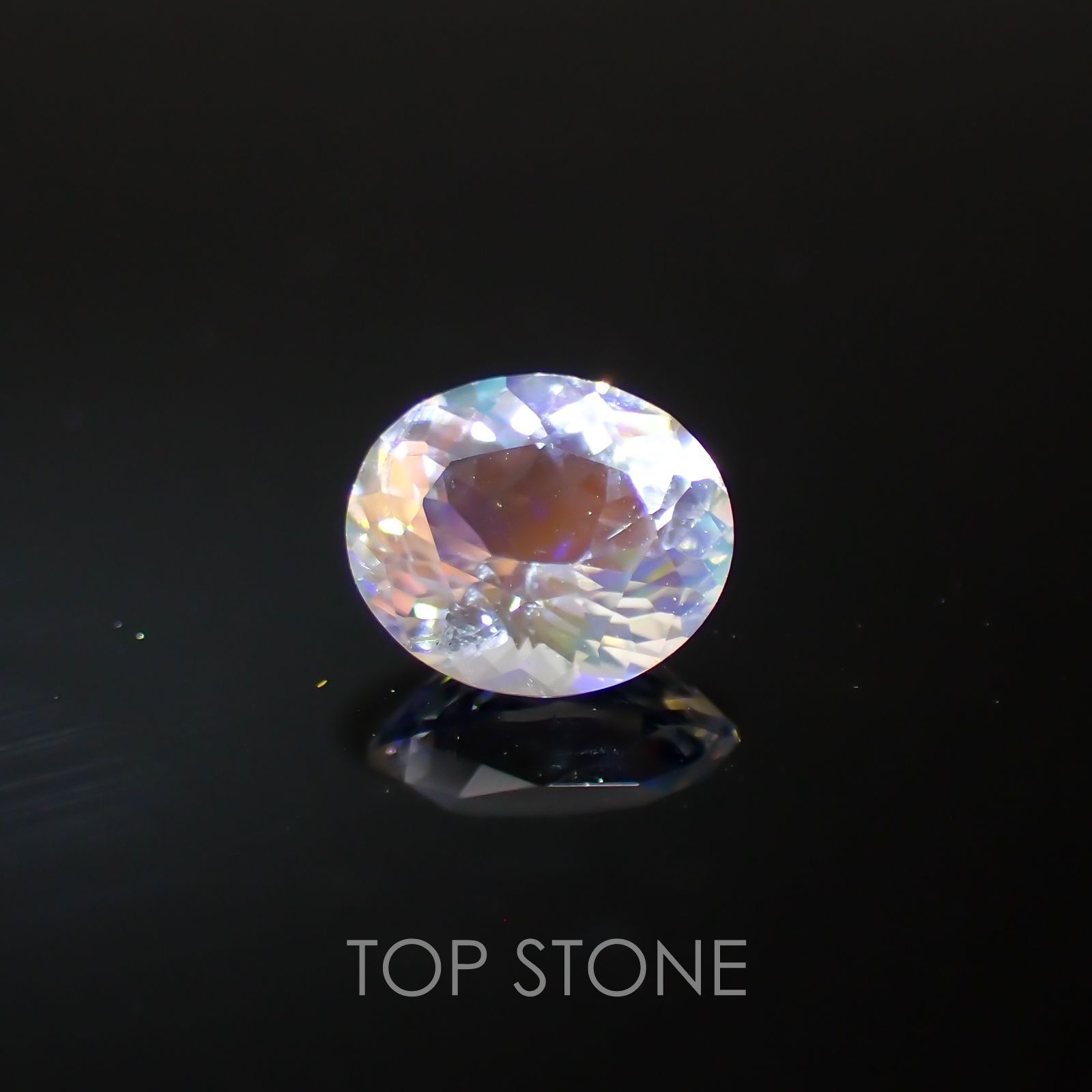 レインボームーンストーン(アンデシンラブラドライト) マダガスカル産 ルース 0.53ct[210310122]5.9×5mm前後