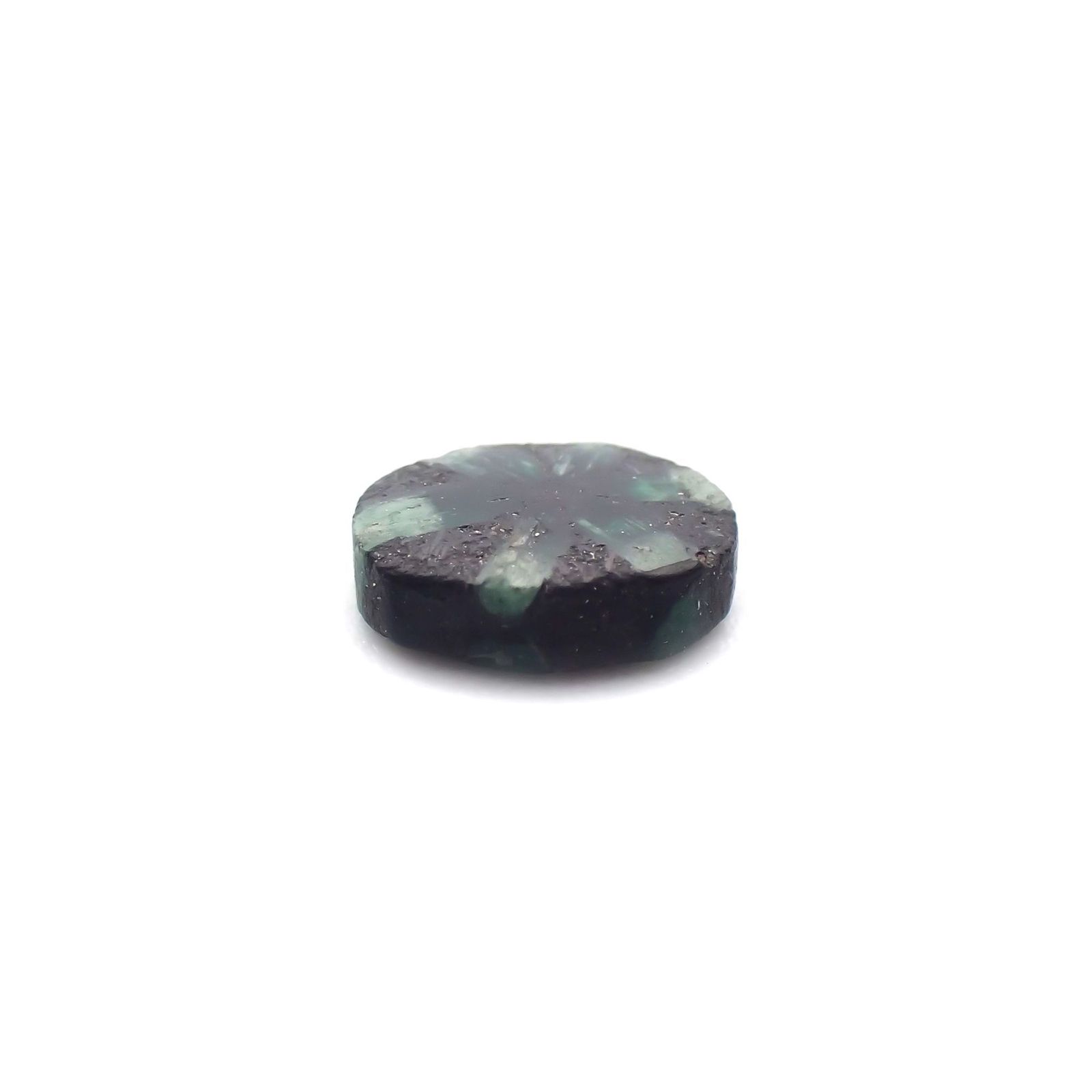 逆トラピッチェエメラルド(宝石名エメラルド)コロンビア産 識別済 0.36ct / 5.4x4.3mm前後 [260424414]