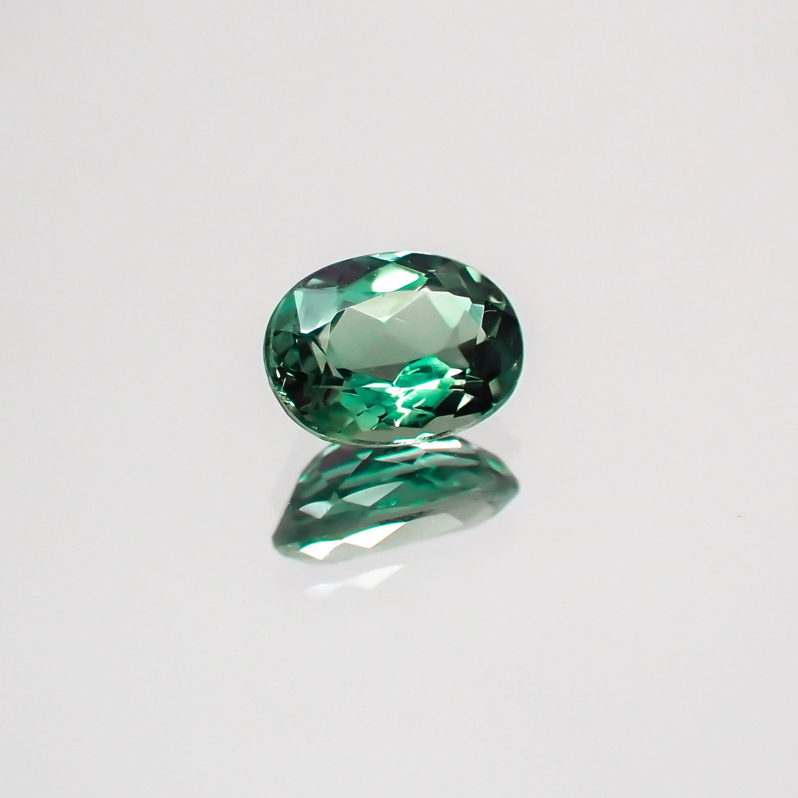 アレキサンドライト ブラジル産 ルース 0.44ct[210310316]5.4×3.8mm前後