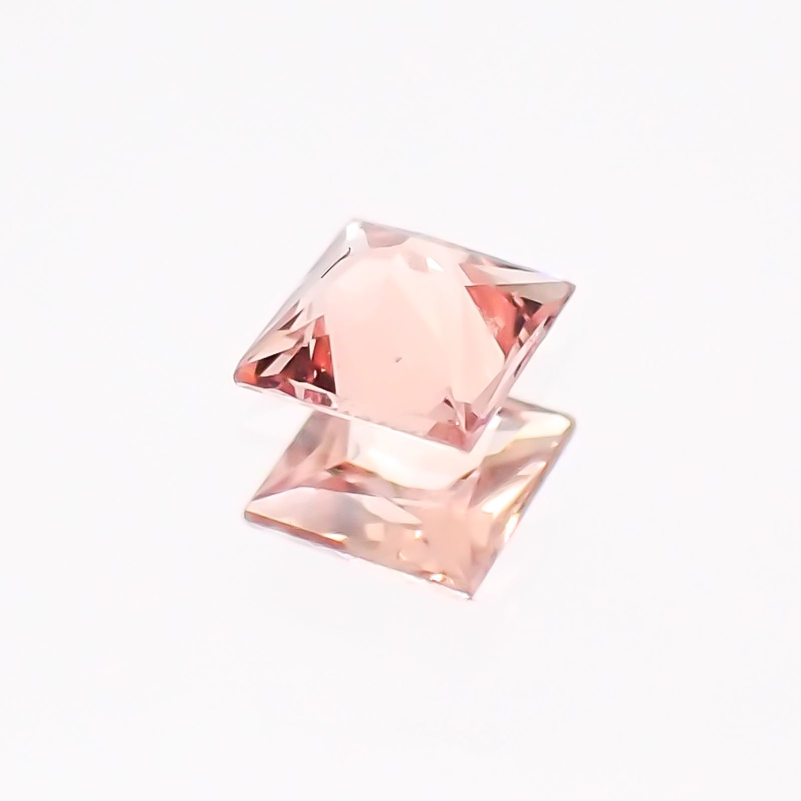 ◇プリンセスカット◇パパラチャサファイア ソーティング付き スリランカ産 ルース 0.096ct[20117825]2.6×2.5mm前後