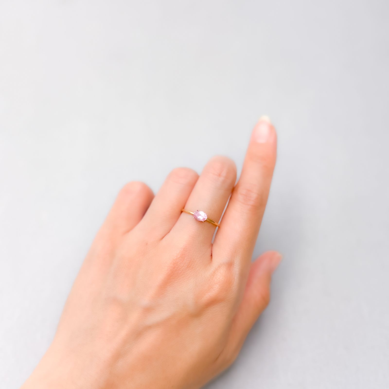 シルキーピンクスピネル タンザニア産 0.49ct [250530338]6x4.2mm前後