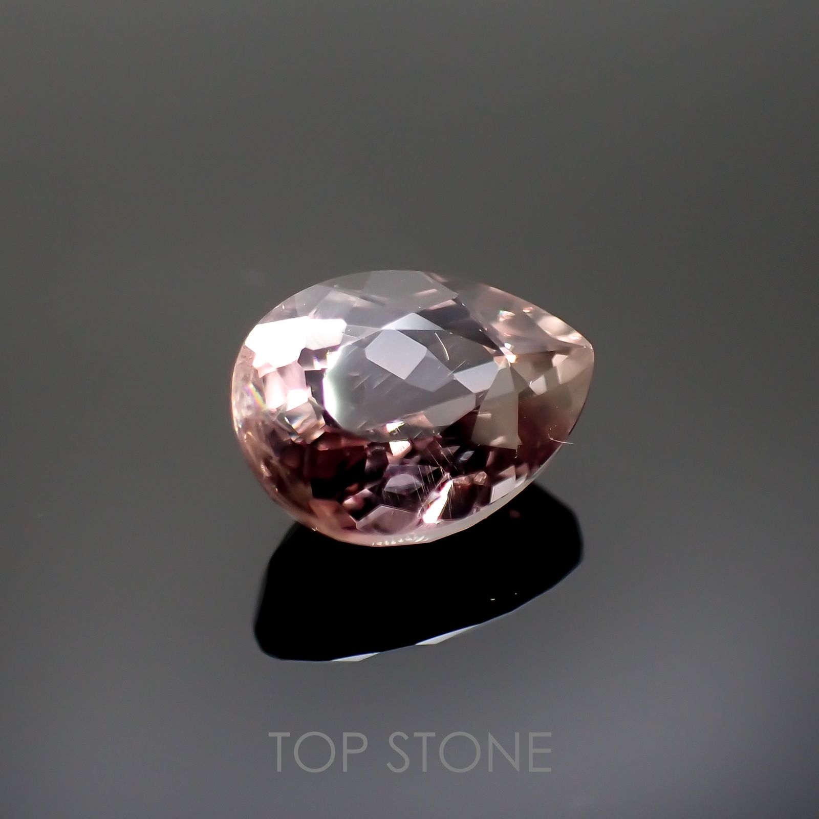 ピンクダイアスポア(宝石名ダイアスポア カラーチェンジ・タイプ) アフガニスタン産 2.863ct ソ付(彩珠)[21019210]10.1×7.7mm前後