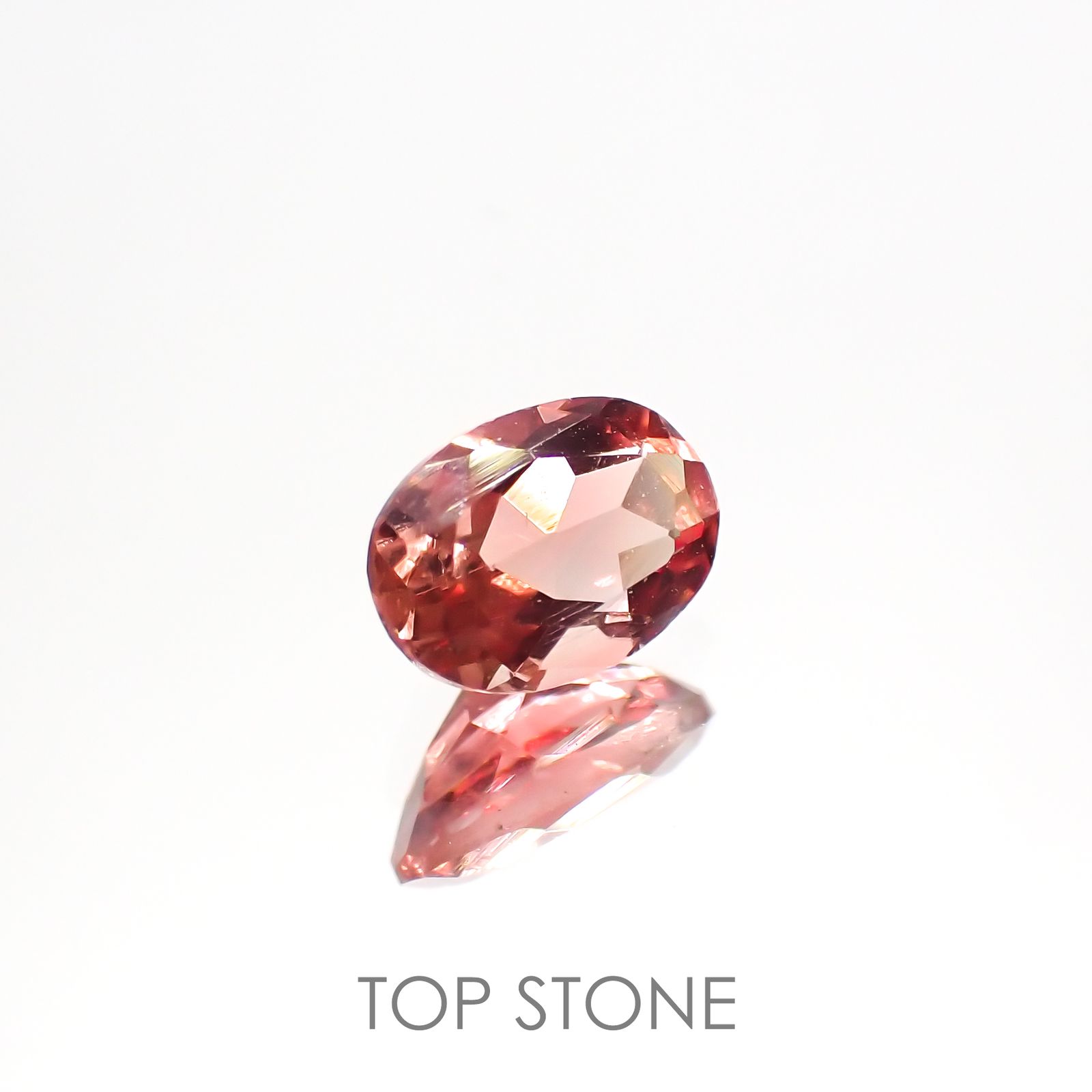 アンデシン(宝石名アンデシン)チベット産 0.59ct 識別済[220115259]6.6x4.6mm前後