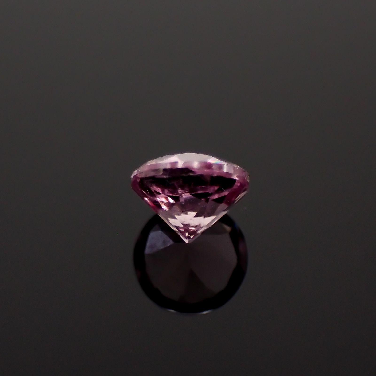 ドラゴンガーネット タンザニア産 0.35ct[230421449]4x4mm前後
