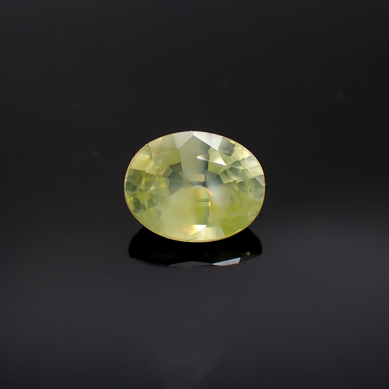 クリソベリル(宝石名クリソベリル)マダガスカル産 1.02ct 識別済[220817452]6.7x5.4mm前後