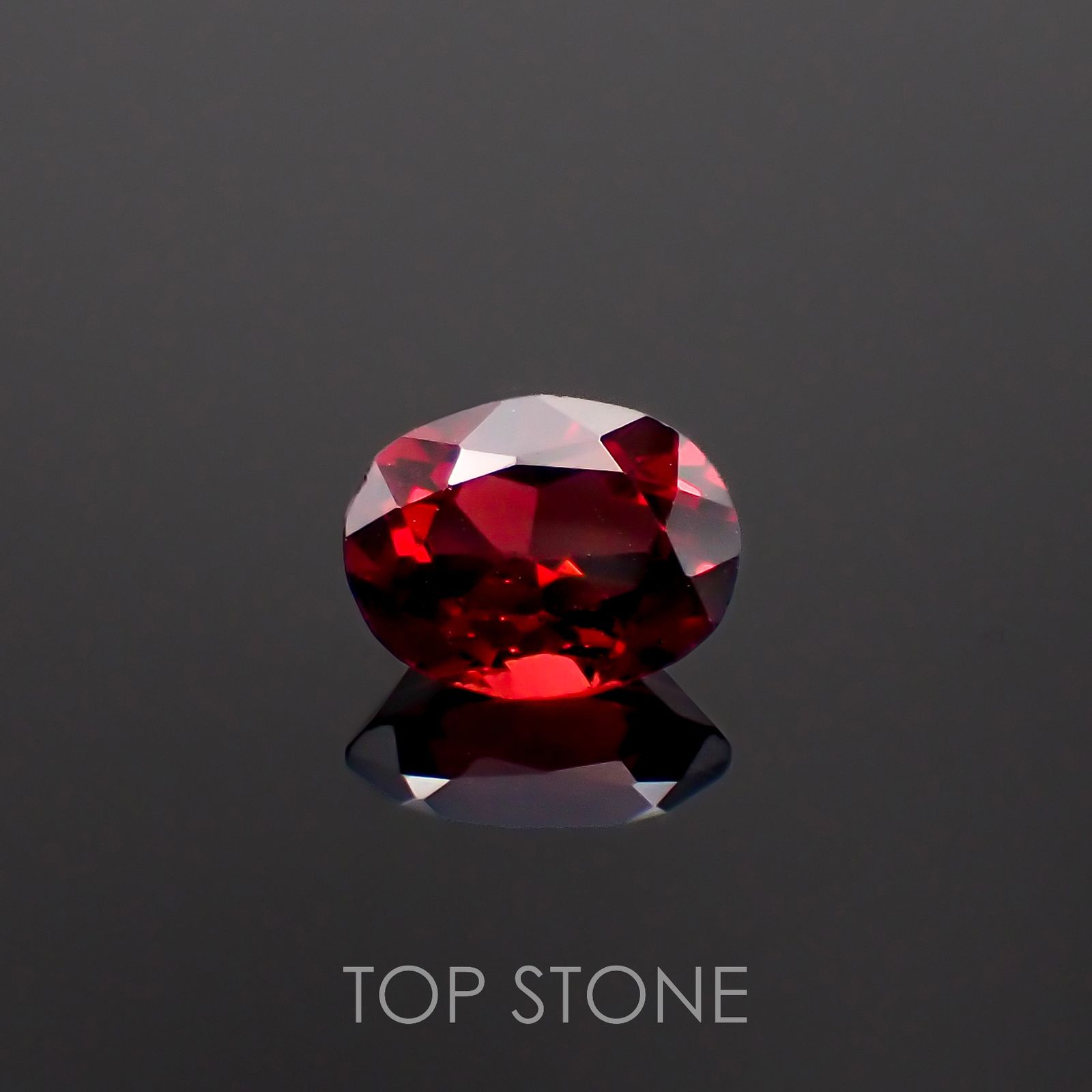 パイロープアルマンディンガーネット(宝石名パイロープ アルマンディン・ガーネット)ブラジル産 1.82ct 識別済[221219543]8.2x6.4mm前後