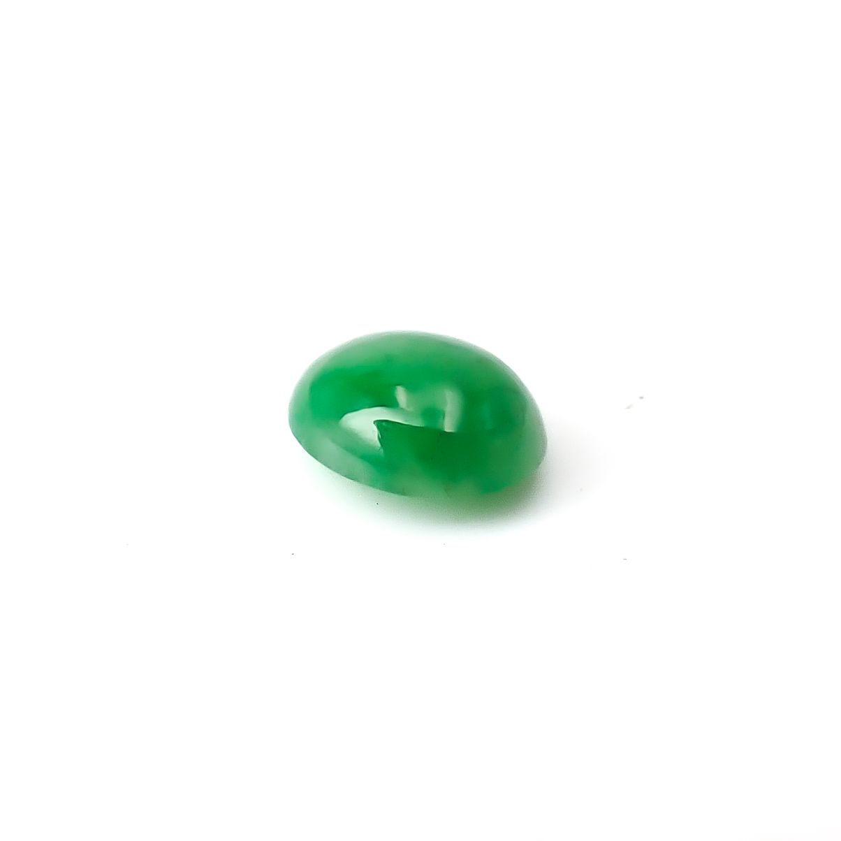 翡翠 ビルマ産 0.84ct / 6.4x5.3mm前後 [260532112]