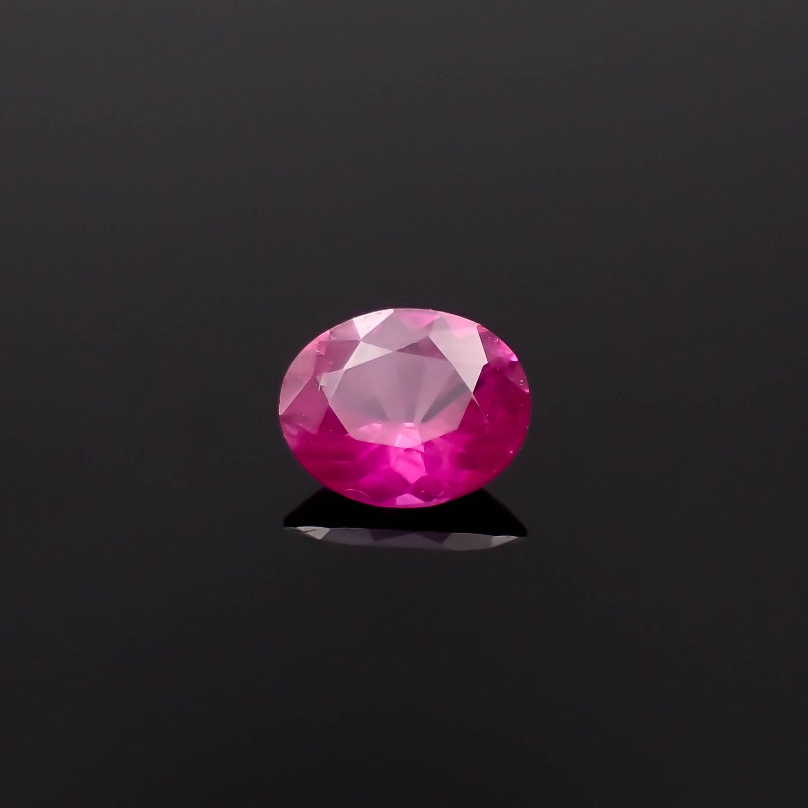ルビー ビルマ/モザンビーク産 0.31ct[231225035]4.7x3.9mm前後