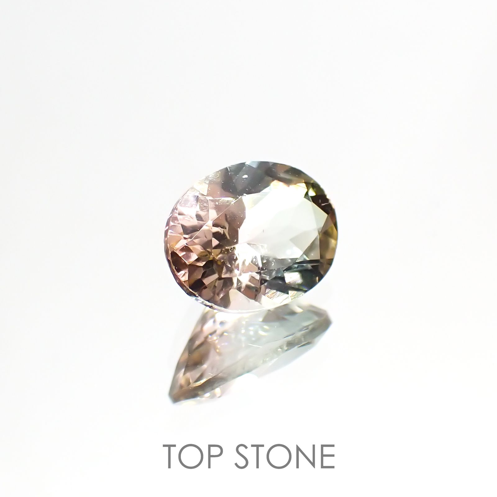 パーティカラートルマリン(宝石名パーティカラード・トルマリン) コンゴ民主共和国産 1.219ct ソ付(彩珠)[211013599]8.1×6.1mm前後