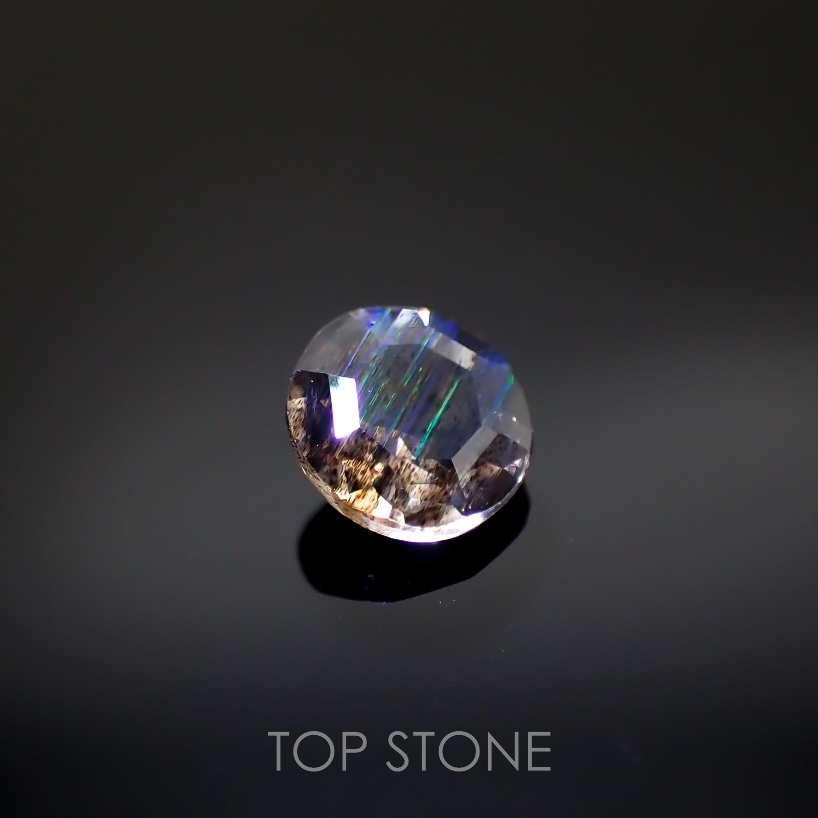 レインボースキャポライト ブラジル産 0.53ct[220817523]5.8x5.7mm前後