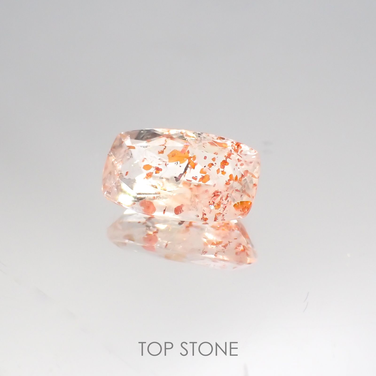 イリュージョンサンストーン(宝石名オリゴクレース)タンザニア産 2.36ct 識別済[220113869]11.3x6.8mm前後