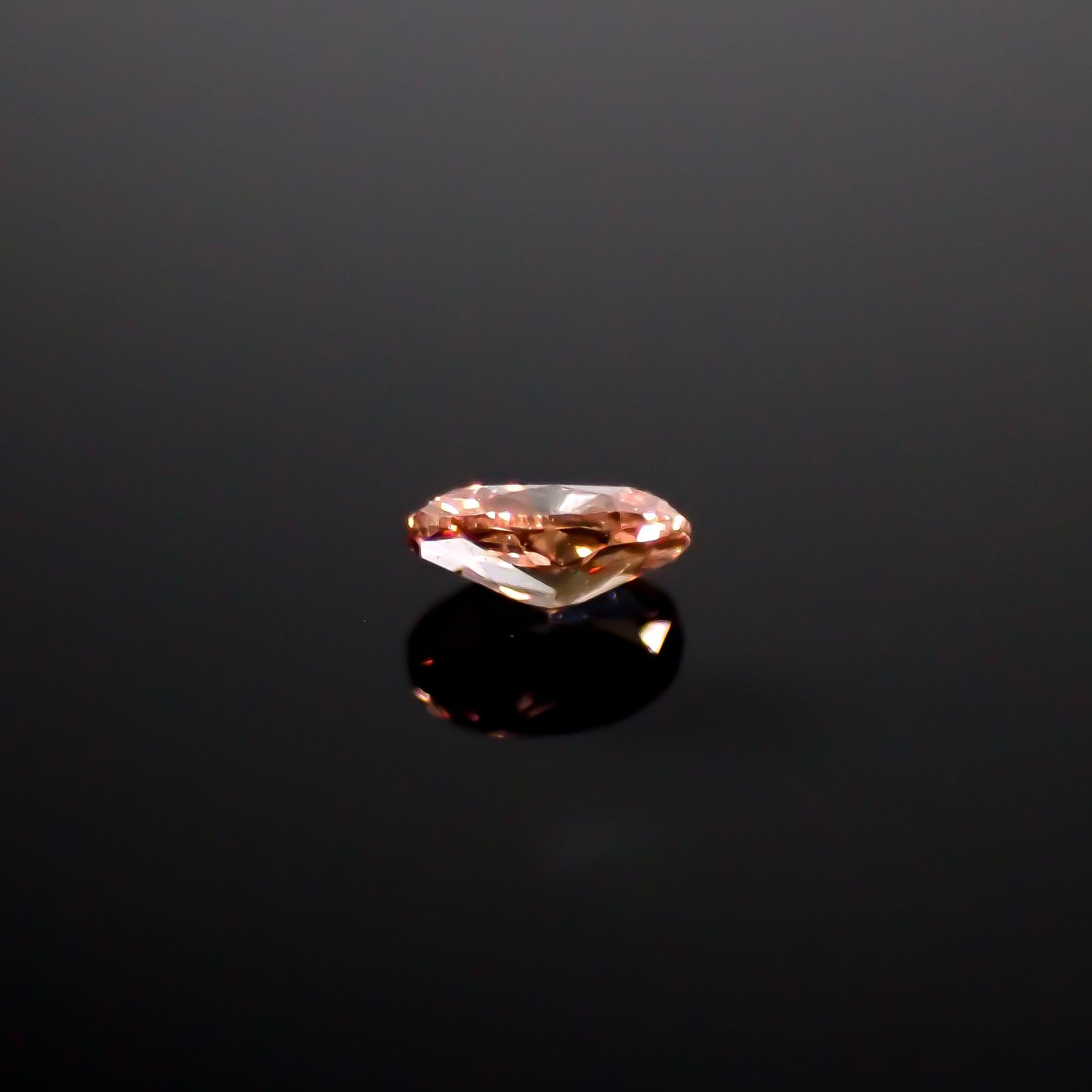 ピンクダイヤモンド(宝石名ダイアモンド SI-2/FANCY DEEP BROWNISH PINK) 0.072ct ソ付(AGT)[250129712]3.22x2.03mm前後