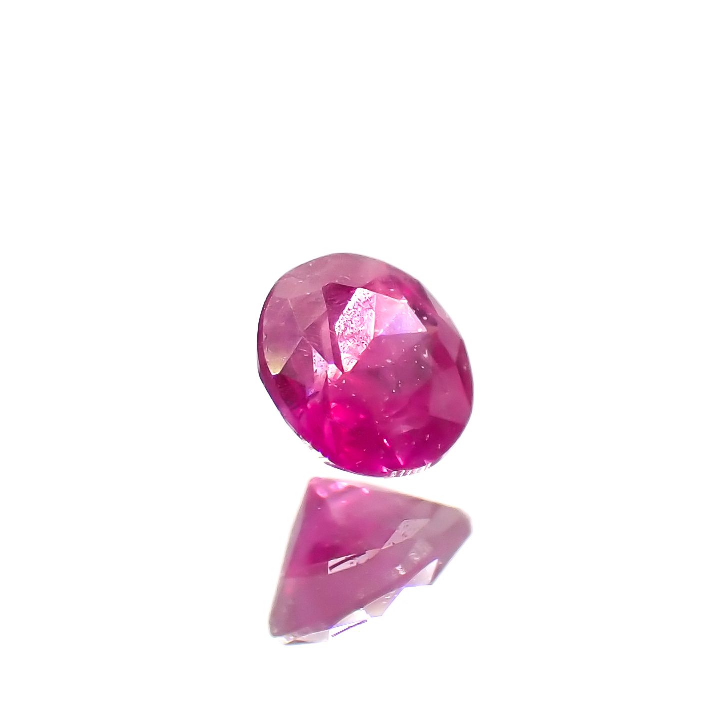 ルビー タイ/ミャンマー産 0.11ct[230321296]2.9x2.8mm前後