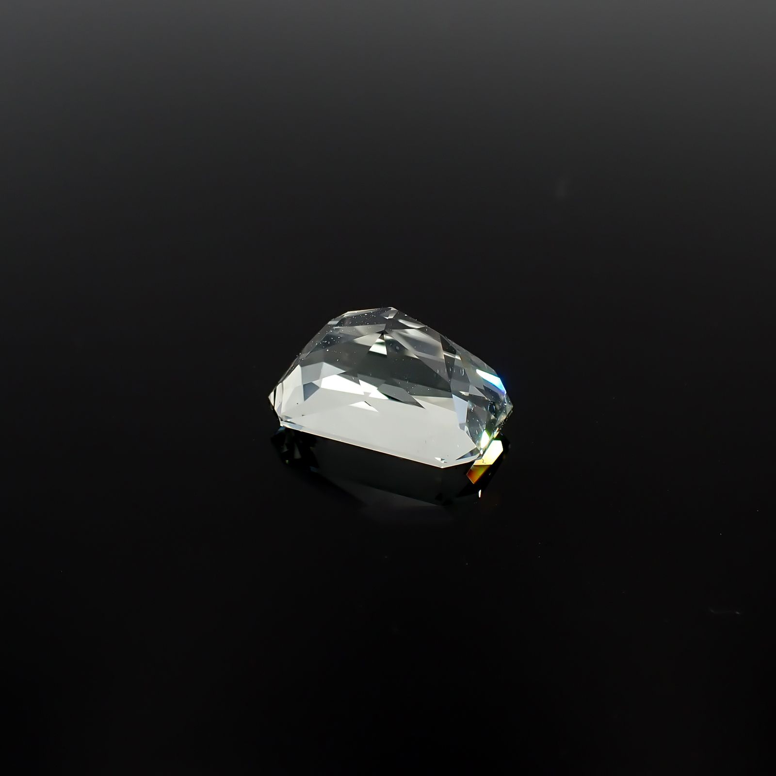 オリゴクレース(宝石名オリゴクレース)ケニア産 4.70ct 識別済[240628006]12.5x8.2mm前後