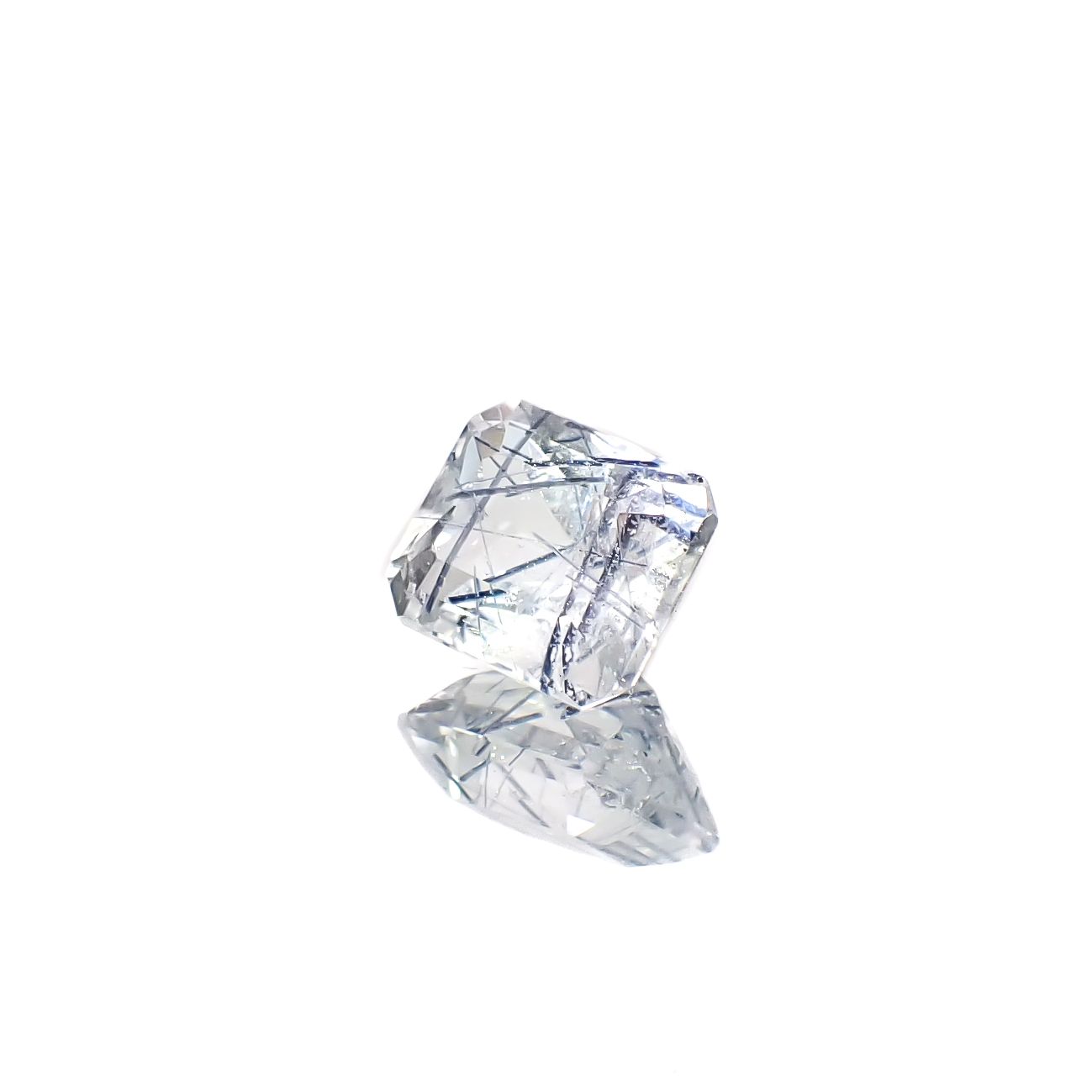 インディゴライトインクォーツ ブラジル産 2.55ct [241229599]8.7x7.4mm前後