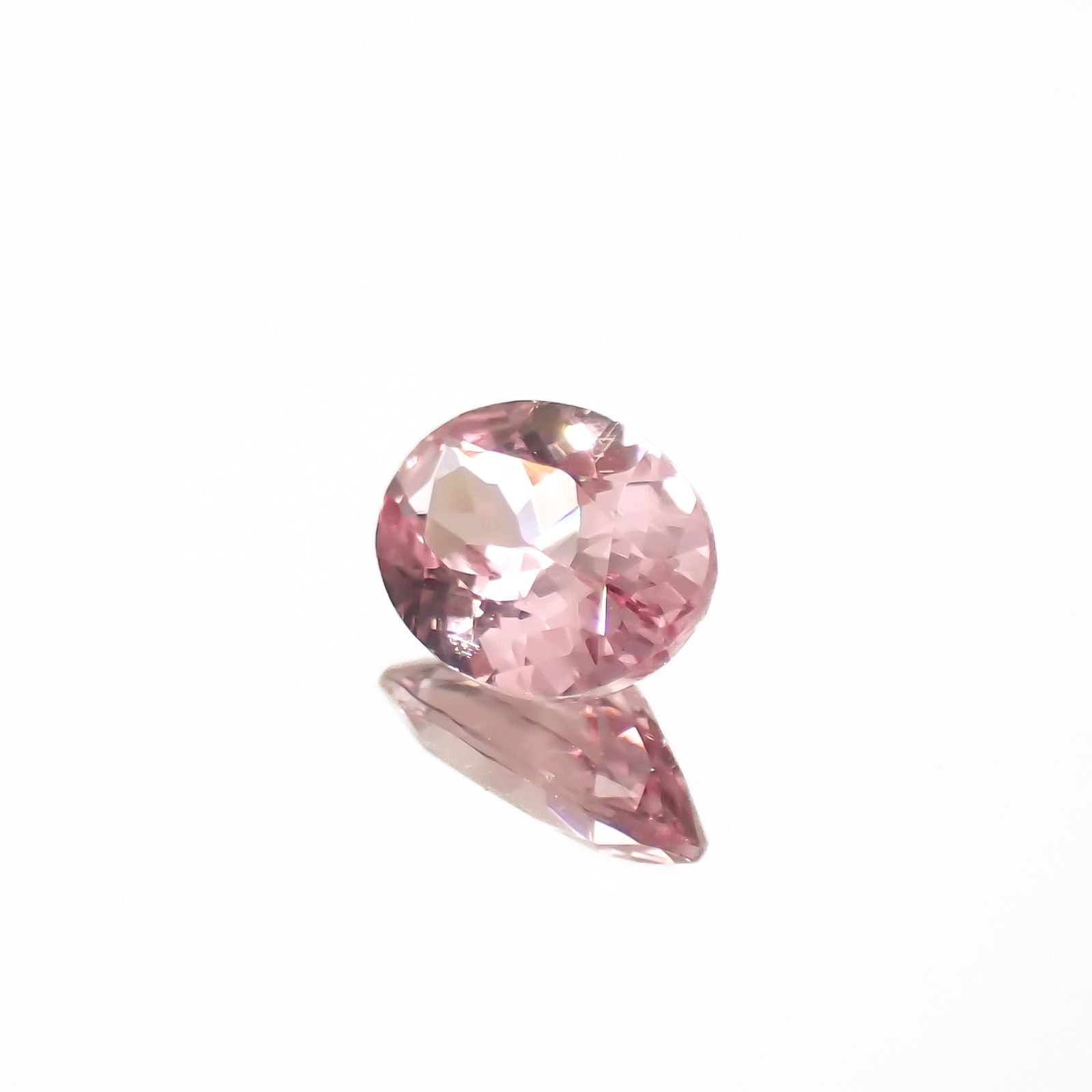 ドラゴンガーネット タンザニア産 0.88ct[230421455]6.9x5.1mm前後