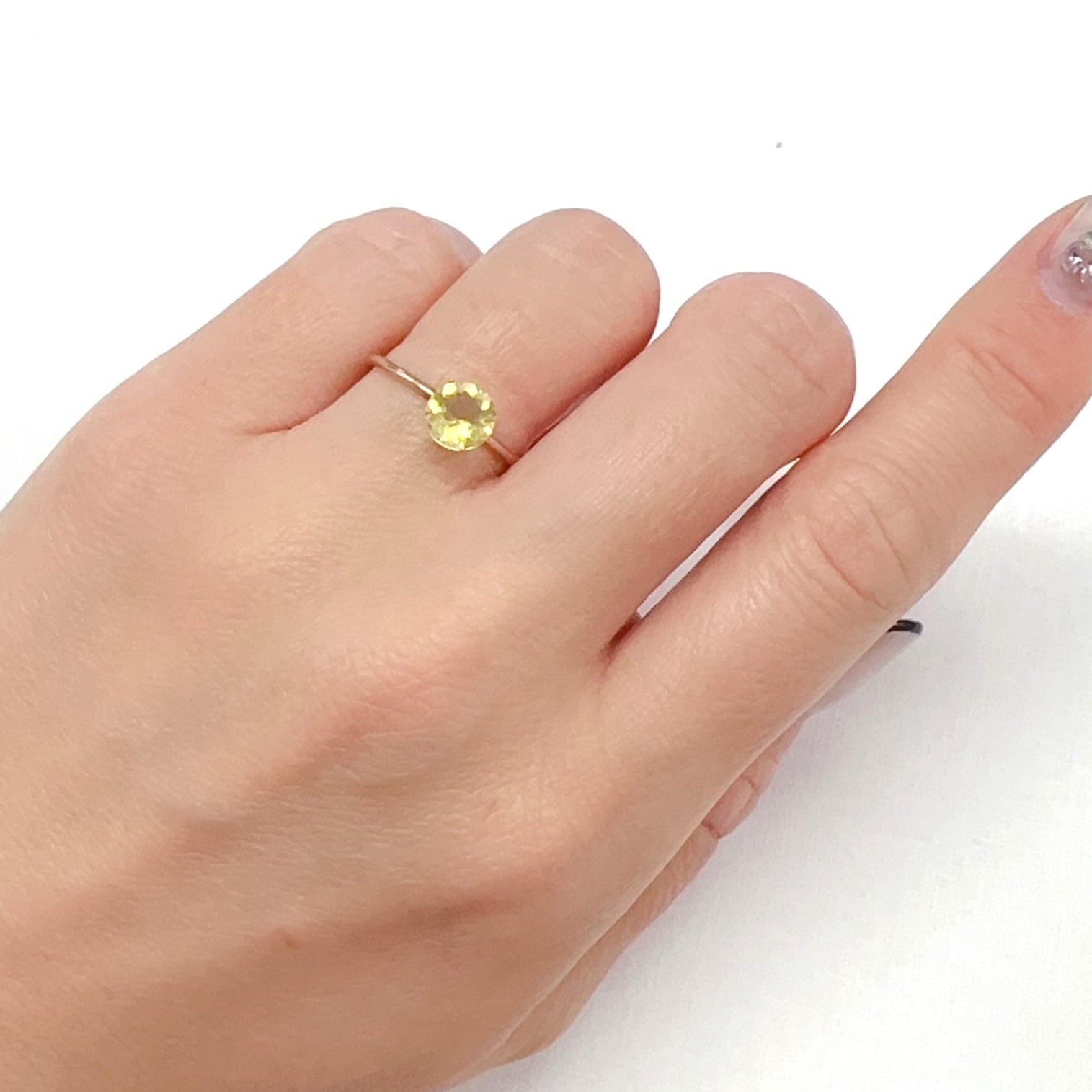 イエローオパール メキシコ産 0.57ct[240226190]6.2x6.2mm前後