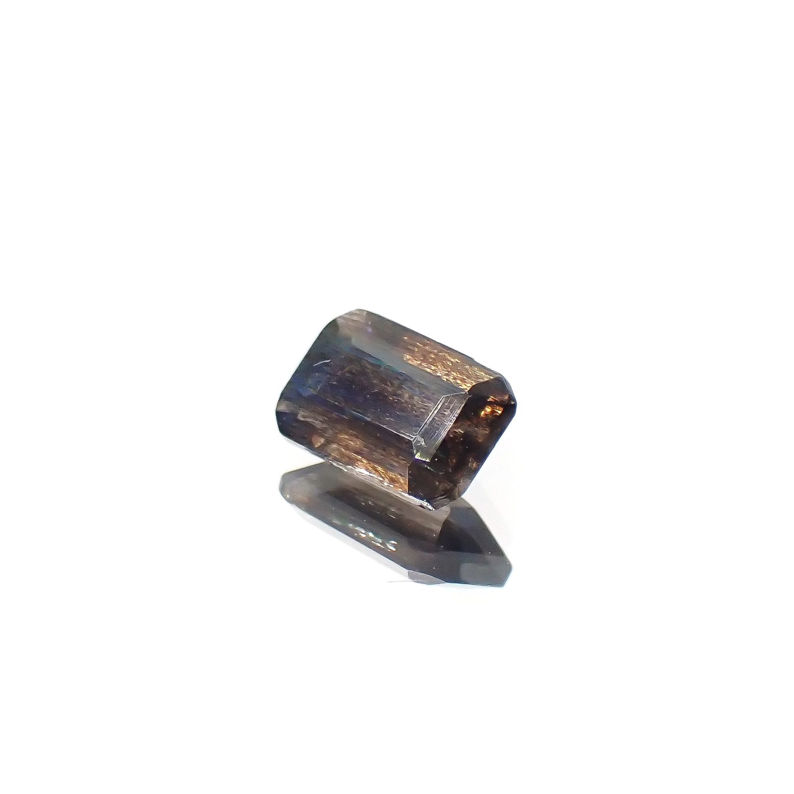 レインボースキャポライト ブラジル産 0.54ct [240326863]6x3.9mm前後