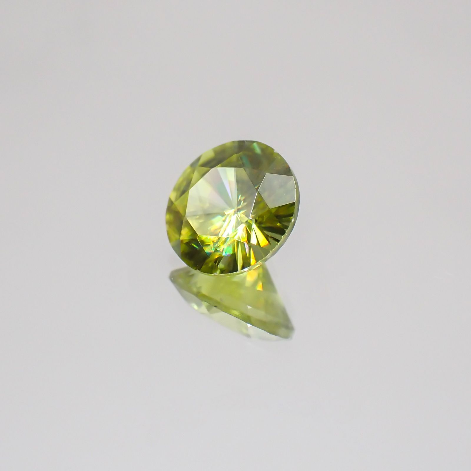 スフェーン(宝石名スフェーン)マダガスカル産 1.118ct ソ付(彩珠)[231224434]6.7x6.7mm前後
