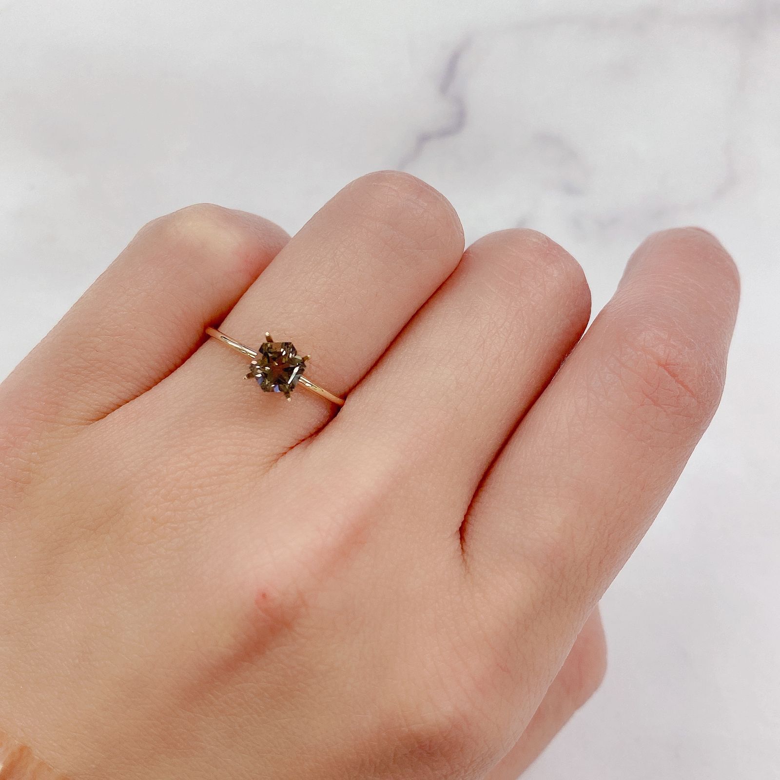 ランダムセレクト1個販売> ◇ヘキサゴンカット◇スモーキー
